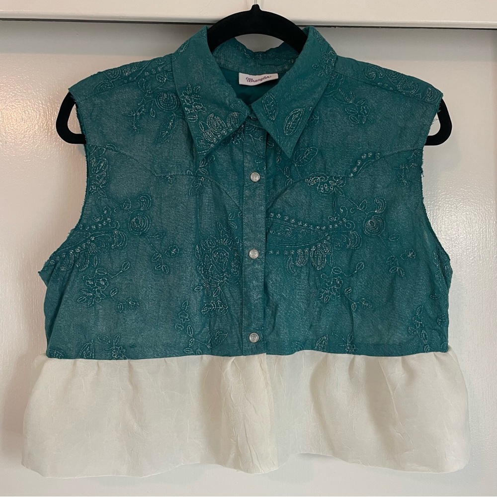 VINTAGE Remade Wrangler Size Medium Turquoise Crop Top
